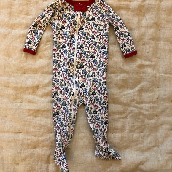 Vineyard Vines Other - Vineyard Vines- Christmas Footie Pajamas